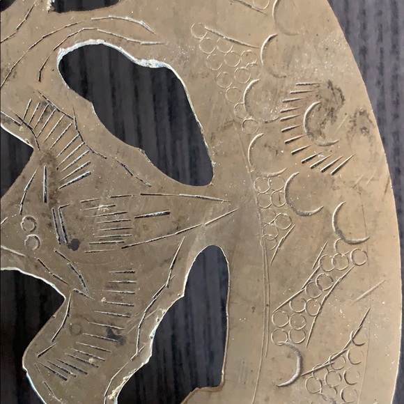 Vintage Brass “Bat” trivet - Picture 4 of 5